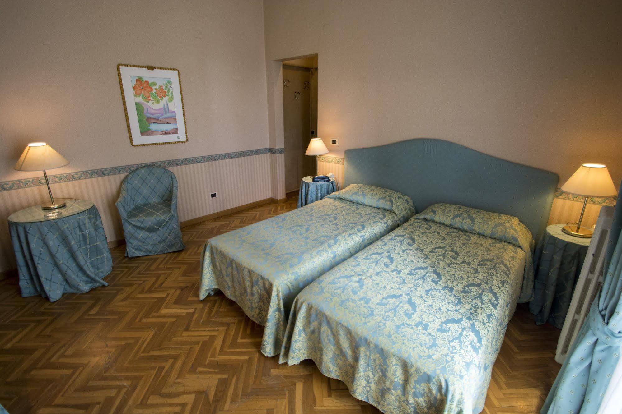 מונטה קטיני טרמה Hotel Giglio מראה חיצוני תמונה